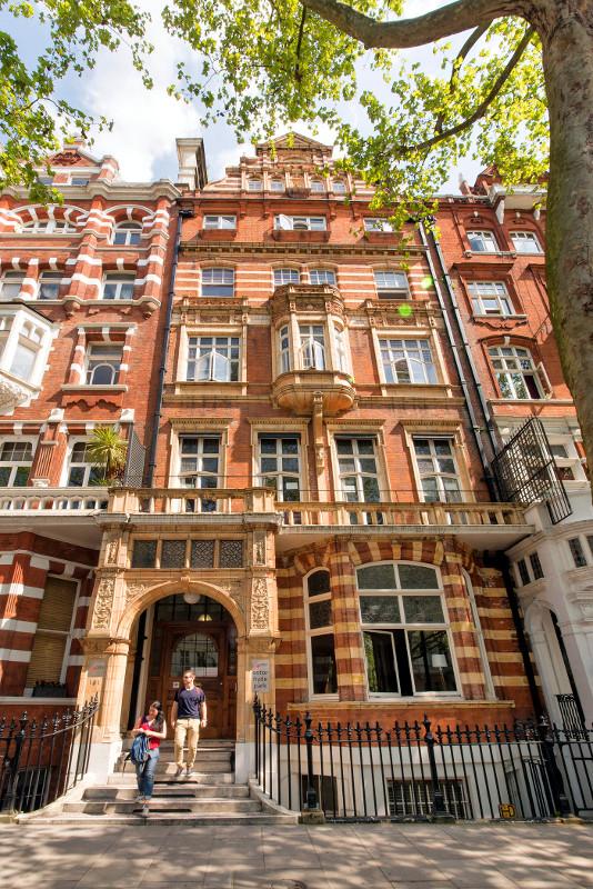 Astor-Hyde-Park-Hostel